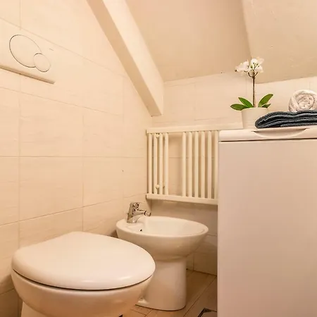 Central Studio W Private Garden Apartment
