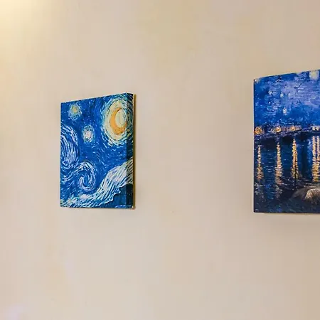 Central Studio W Private Garden Apartment *