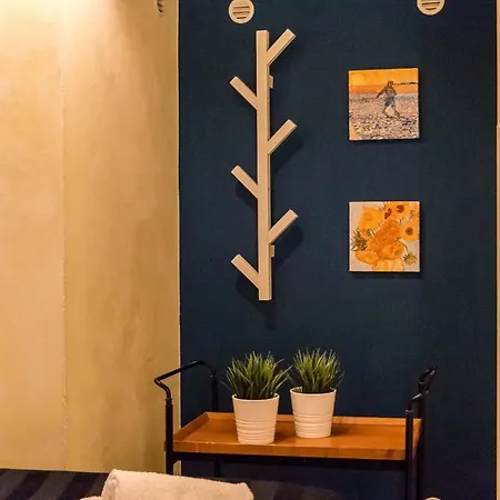 Apartment Central Studio W Private Garden Venice